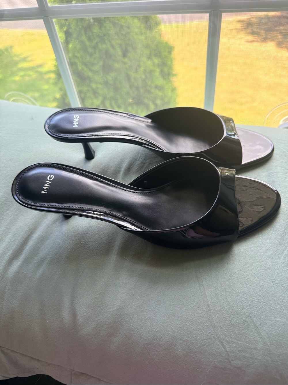 MANGO Black Patent Kitten Heel Slide Sandals Size 39 Worn Once w/ Box